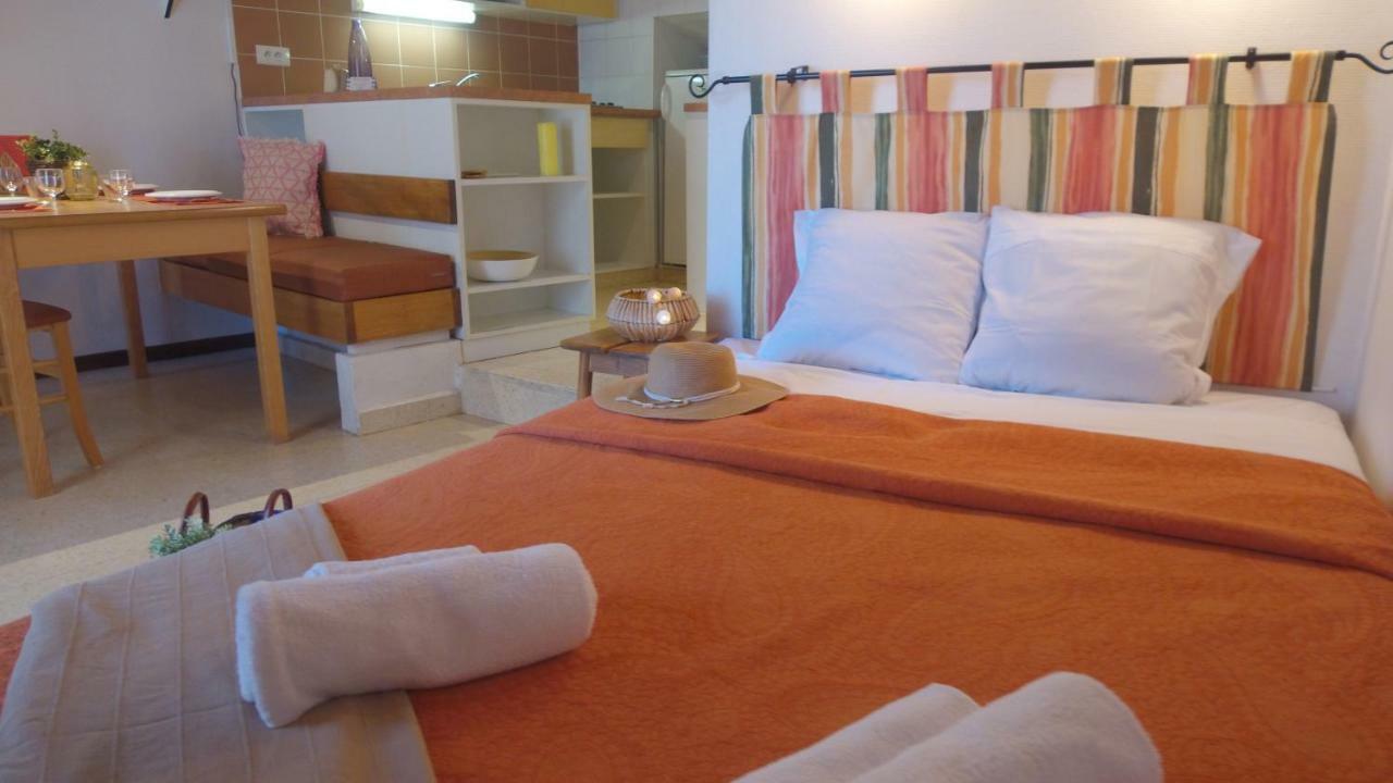 Hotel Vvf Luberon Provence Murs  Zewnętrze zdjęcie
