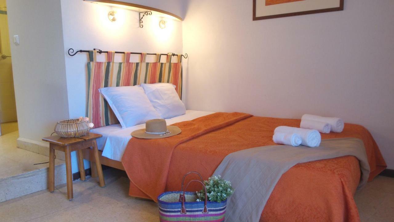 Hotel Vvf Luberon Provence Murs  Zewnętrze zdjęcie