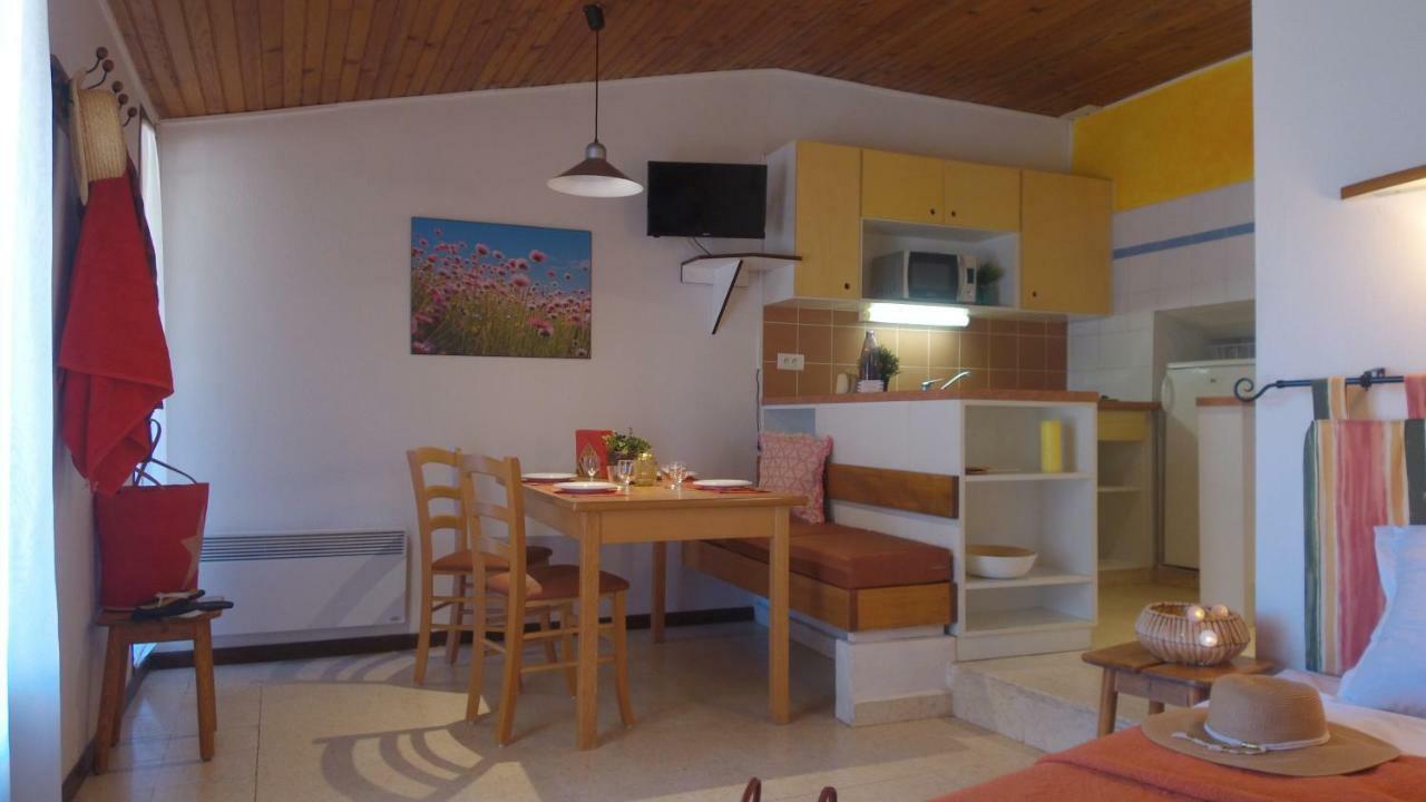 Hotel Vvf Luberon Provence Murs  Zewnętrze zdjęcie